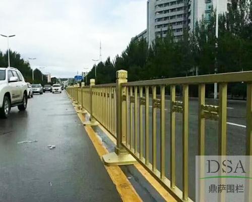 道路隔離護欄